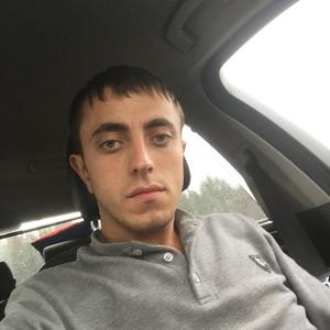Артем , 28 лет, Березовский