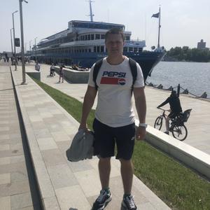 Роман, 31 год, Брянск