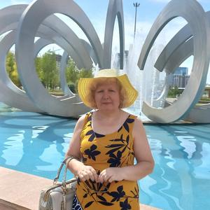 Марина, 69 лет, Москва
