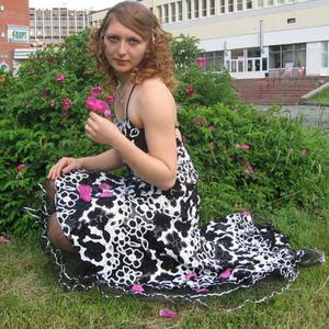 Девушки в Томске: Елена, 37 - ищет парня из Томска