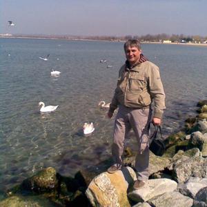 Парни в Саратове: Василий, 62 - ищет девушку из Саратова