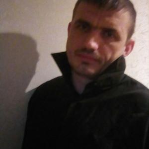Парни в Бежецке: Кирилл Басов, 44 - ищет девушку из Бежецка