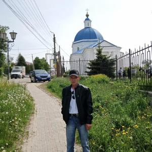 Парни в Нижний Тагиле: Сергей, 45 - ищет девушку из Нижний Тагила