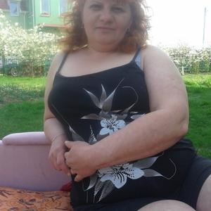 Девушки в Лиде: Оксана, 45 - ищет парня из Лиды
