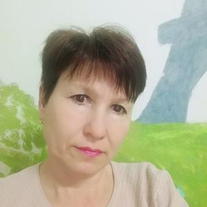 Девушки в Якутске: Алена, 52 - ищет парня из Якутска
