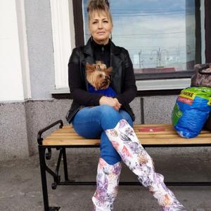 Девушки в Ставрополе: Арина, 59 - ищет парня из Ставрополя