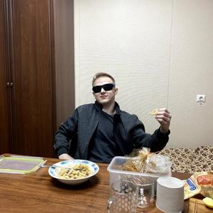 Парни в Ижевске: Дмитрий, 20 - ищет девушку из Ижевска