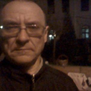 Парни в Волгограде: Юлий, 65 - ищет девушку из Волгограда
