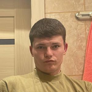 Максим, 22 года, Барнаул