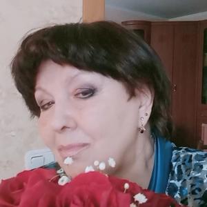 Девушки в Перми: Tatyana, 69 - ищет парня из Перми
