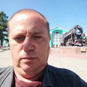 Виктор, 47 лет, Белово
