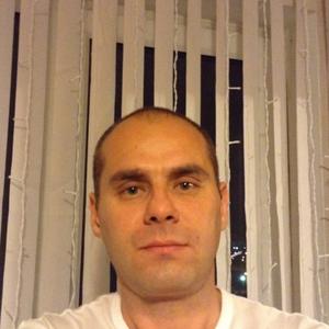 Андрей, 48 лет, Волжский