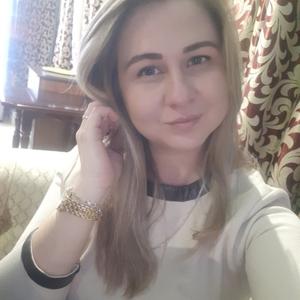 Девушки в Егорлыкская: Евгения, 35 - ищет парня из Егорлыкская