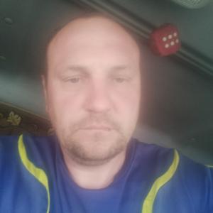 Парни в Бутурлиновке: Олег, 41 - ищет девушку из Бутурлиновки