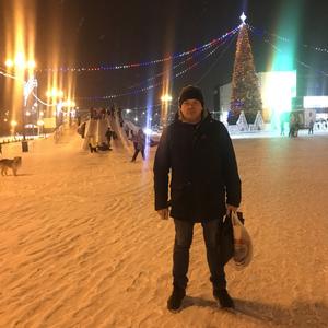 Игорь, 48 лет, Магадан