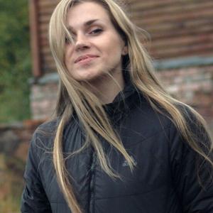 Девушки в Калининграде: Нелли, 39 - ищет парня из Калининграда
