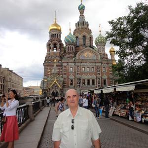 Валентин, 66 лет, Санкт-Петербург