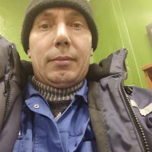 Парни в Химках: Виталий, 46 - ищет девушку из Химок