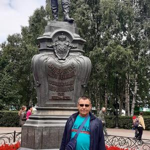 Парни в Саратове: Андрей, 61 - ищет девушку из Саратова