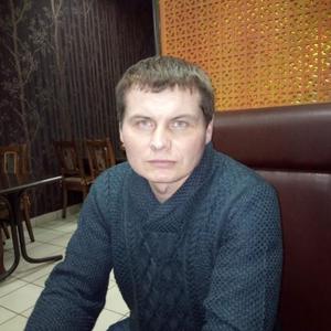 Парни в Кингисеппе: Максим Бельдягин, 40 - ищет девушку из Кингисеппа