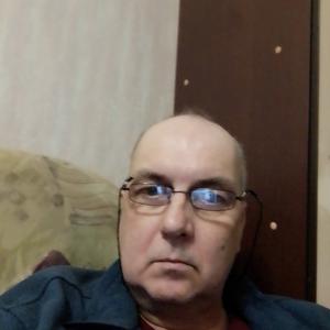 Михаил, 58 лет, Киров