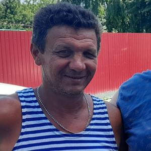 Парни в Ейске: Виктор, 51 - ищет девушку из Ейска