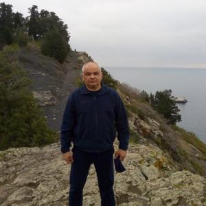 Парни в Сыктывкаре: Дмитрий Рыжов, 55 - ищет девушку из Сыктывкара