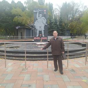 Парни в Тольятти: Юрий, 61 - ищет девушку из Тольятти