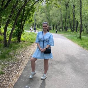 Девушки в Омске: Анна, 24 - ищет парня из Омска