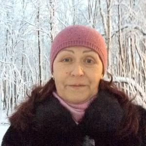 Ирина, 59 лет, Волхов