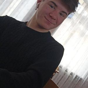 Парни в Зеленодольске (Татарстан): Иван, 20 - ищет девушку из Зеленодольска (Татарстан)