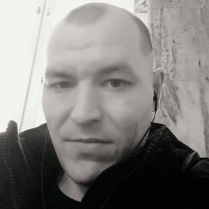 Сергей, 37 лет, Болотное