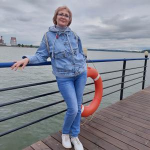 Девушки в Ижевске: Olga, 52 - ищет парня из Ижевска