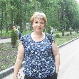 Татьяна, 68 лет, Новомосковск