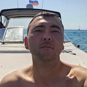 Анвар, 32 года, Москва