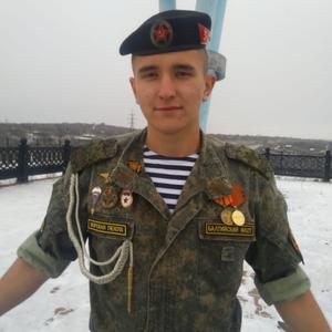 Парни в Ноябрьске: Денис, 23 - ищет девушку из Ноябрьска