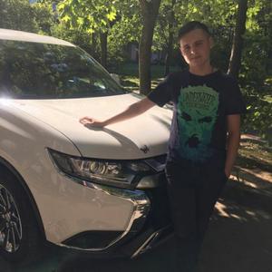 Парни в Петергофе: Ярослав, 20 - ищет девушку из Петергофа