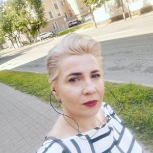Девушки в Пскове: Светлана, 54 - ищет парня из Пскова
