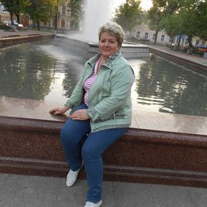 Девушки в Череповце: Наташа, 64 - ищет парня из Череповца
