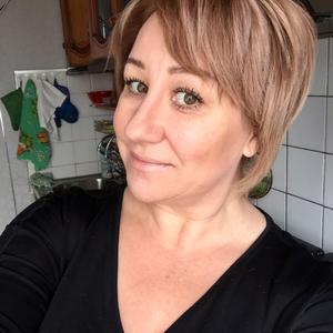 Аня, 48 лет, Владивосток