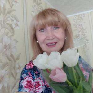 Девушки в Казани (Татарстан): Маргарита, 60 - ищет парня из Казани (Татарстан)