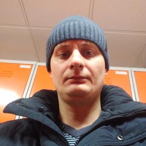 Парни в Новокузнецке: Виктор Лисичкин, 42 - ищет девушку из Новокузнецка