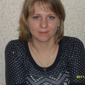 Девушки в Сестрорецке: Таша, 35 - ищет парня из Сестрорецка