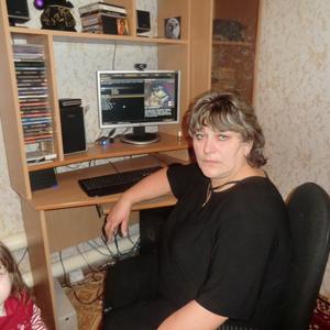 Девушки в Челябинске: Ирина, 66 - ищет парня из Челябинска