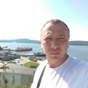 Парни в Владивостоке: Евгений, 40 - ищет девушку из Владивостока