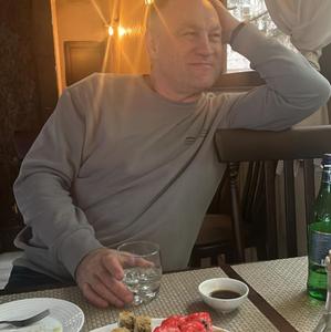 Парни в Сочи: Юрий, 61 - ищет девушку из Сочи