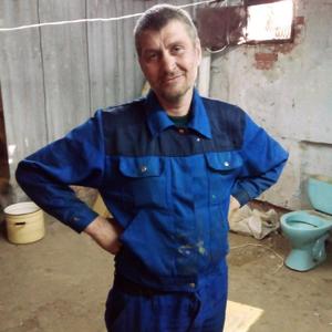Анатолий, 52 года, Асбест