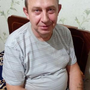 Александр, 64 года, Шахты