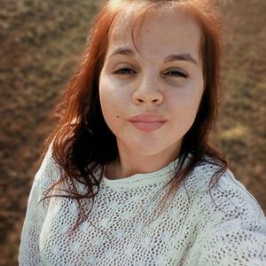 Девушки в Курманаевке: Татьяна, 23 - ищет парня из Курманаевки