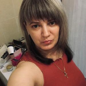 Девушки в Кемерово: Ксения, 39 - ищет парня из Кемерово